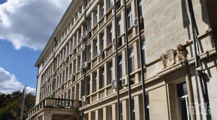 варненският съд отказа задържи ареста общински началник обвинен изнудване друг общинар ареста