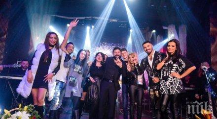 кеф пайнерките разголиха морето снимки