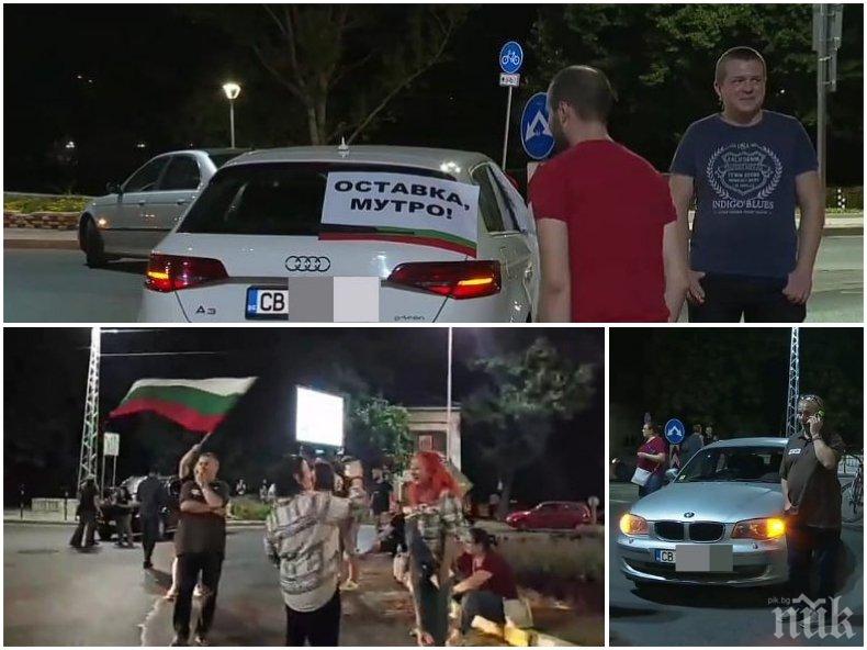 ОБЪРНАХА ГО НА ГАСТРОЛ: Метежници на Отровното трио налазиха по тъмна доба Пловдив, блокираха кръстовището на Водната палата 