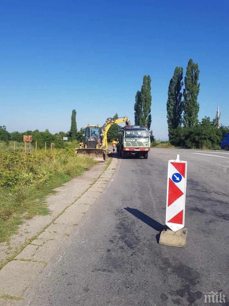 ВАЖНО ЗА ШОФЬОРИТЕ: Започна ремонт на Подбалканския път между Карлово и село Васил Левски