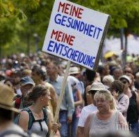 Реакция: Берлин осъди поведението на протестиращи срещу мерките заради коронавируса