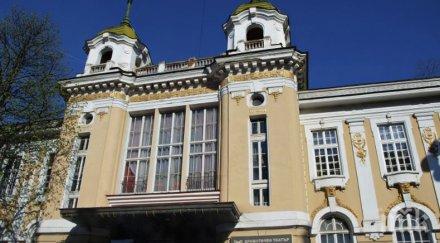 холограмна инсталация разказва театралния живот габрово