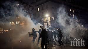 полицията използва сълзотворен газ митинг корана осло видео