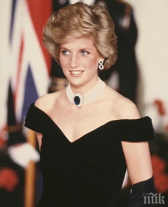 Откриват паметник на принцеса Даяна в двореца Кенсингтън