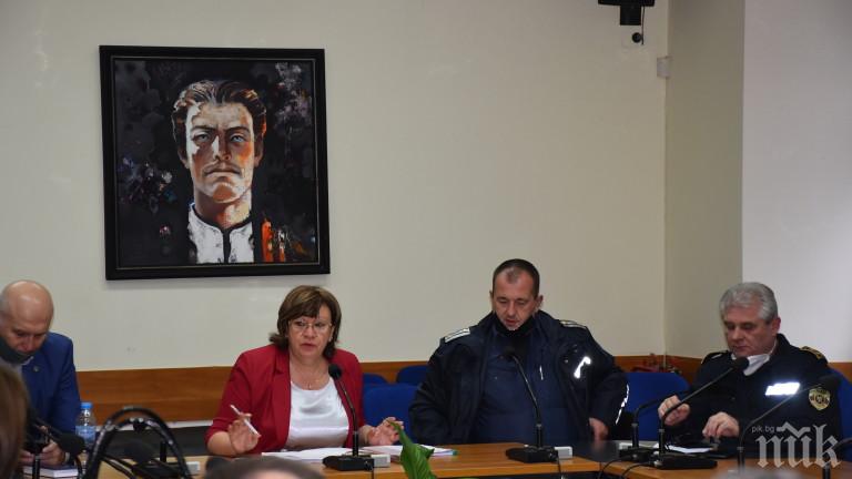 Кметът на Ловеч се обяви срещу използването на Левски за политически цели