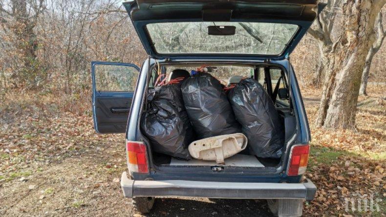 Доброволци събраха близо 100 чувала отпадъци на Шуменското плато