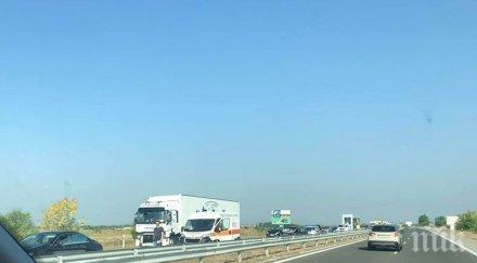 два камиона сблъскаха тракия