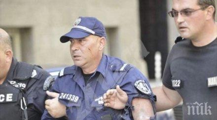 снимка бит полицай разтресе мрежата