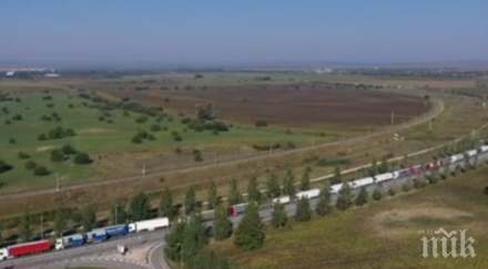 жестока тапа километрична колона камиони дунав мост