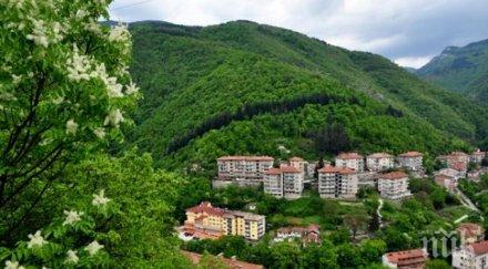 продават безценица резиденция тодор живков минерален извор пловдивско