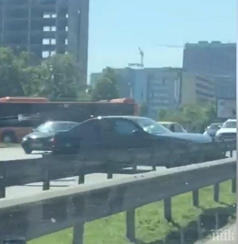 ОТ ПОСЛЕДНИТЕ МИНУТИ: Верижна катастрофа затапи „Цариградско шосе“ в София