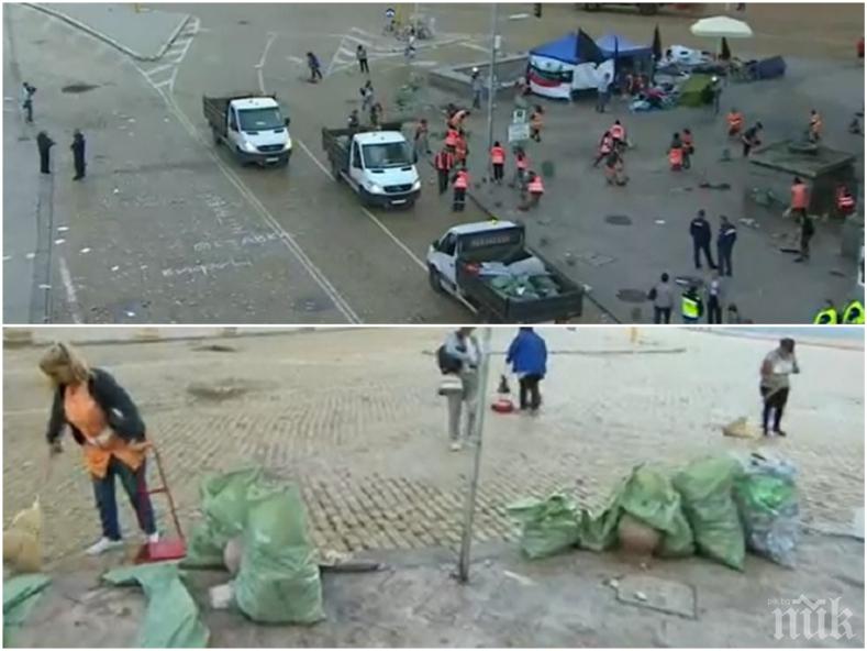 Ето какво оставиха след себе си агресорите - ударно чистят свинщината на площад Независимост (СНИМКИ)