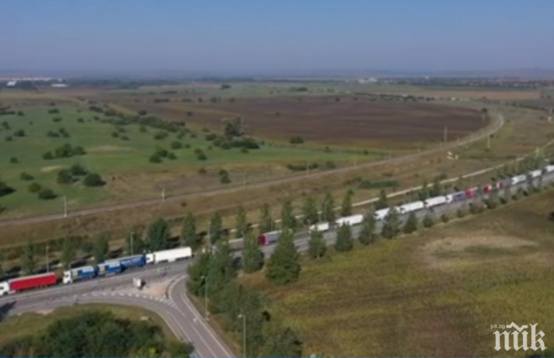 ЖЕСТОКА ТАПА: Километрична колона от камиони на „Дунав мост 2“