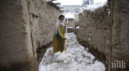 жертви наводненията пакистан предизвикани мусонни дъждове