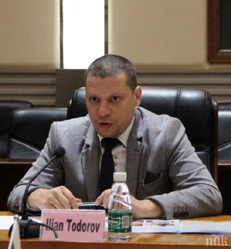 Илиян Тодоров гневен на метежниците: Ако в Европа някой наръга с нож ...