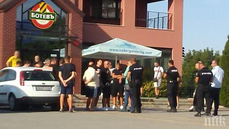 Двама от борда на директорите на Ботев Пловдив се оттеглиха