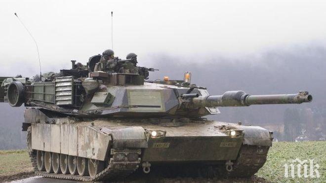 Доброволци в Чехия купуват танк за Украйна, САЩ отпускат още $600 млн.