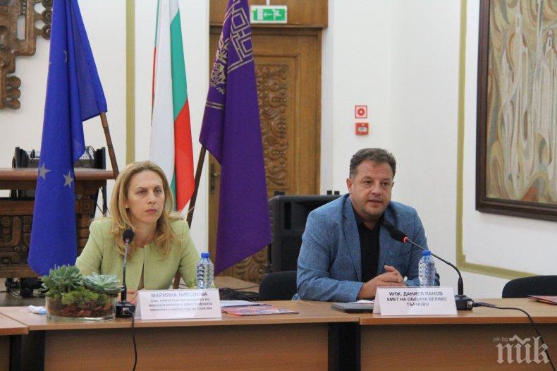 Вицепремиерът Марияна Николова във Велико Търново: И през сезон 2021 ще разчитаме на българите
