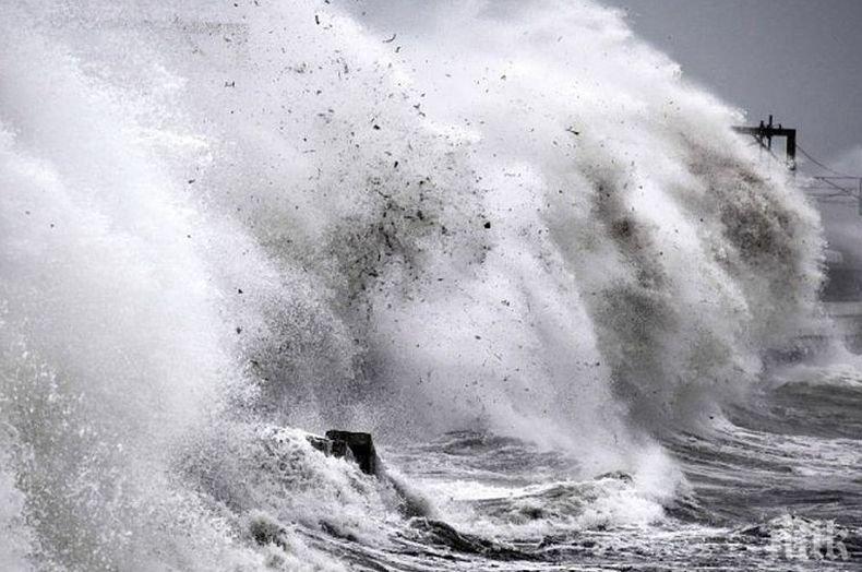 Тайфунът Хайшен заплашва Корея, след като удари Япония