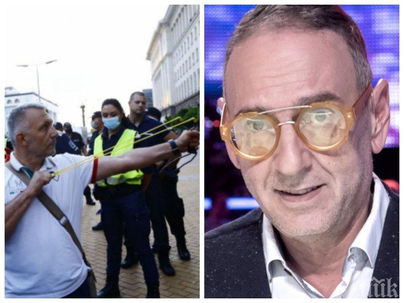 Любен Дилов: Какво ще се случи на Хаджигенов, ако се изправи с бойна прашка пред американски, френски, немски полицаи?! (СНИМКА)