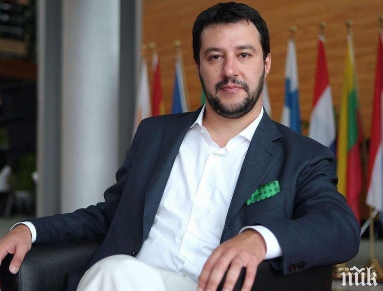 Жена нападна италиански политик и му изкрещя: Проклинам те! Проклинам те!