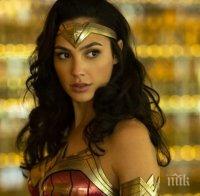 Отлага се излизането по кината на „Жената чудо 1984“