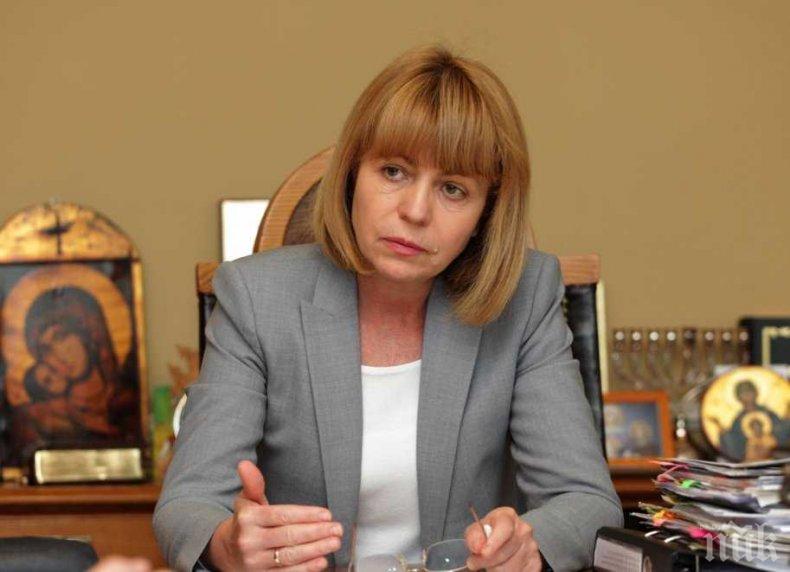 Йорданка Фандъкова честити деня на храбростта и празника на армията