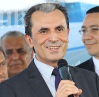 Кабинетът уволнява всички, назначени от ГЕРБ - от директора до чистачката