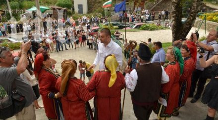 евробабите пеят сутрин хубаво хубаво бареков появи тв7