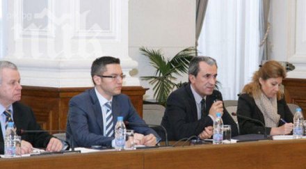 орешарски свиква съвета сигурността заради сирия