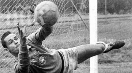 вратар бразилия век почина инфаркт