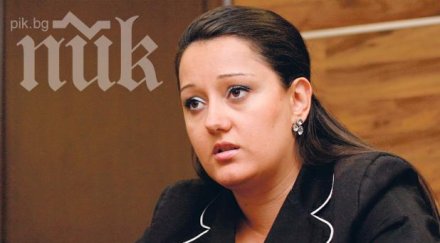 лили павлова бившият мъж регионалната министърка пише наредбата плажовете