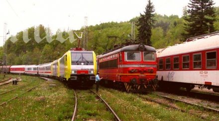 ремонтират гарата пазарджик