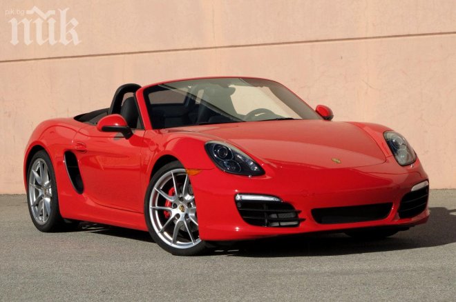 Мацка с Порше лети с 247 км/час по магистрала Тракия