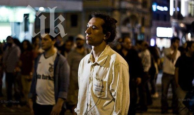 Германия награди автора на мълчаливия протест на площад „Таксим”