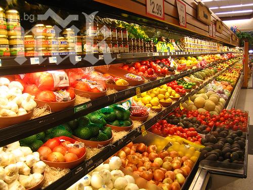 Пазаруваме само от кварталните магазини през уикенда