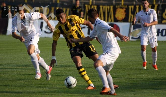 Ботев (Пд) победи Славия с 3:2 в драматичен мач