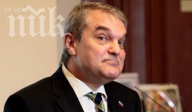 Р. Петков: Плевнелиев е милозливо създание, попаднало на най-неподходящото място