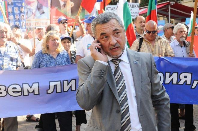 Валери Симеонов: Не виждам проблем НФСБ и СДС да си делят сградата на „Раковски” 134