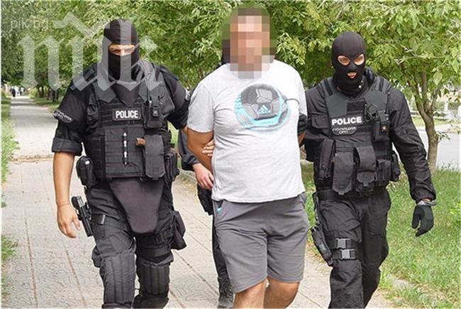 Криминалисти: Килърите убили Ханс с пистолет Макаров или Байкал