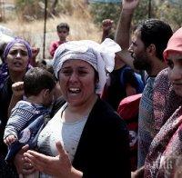 Местят стотици нелегални мигранти от остров Лесбос в нов лагер