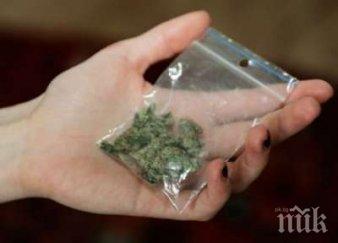 годишен употреби коктейл наркотици качи колата загази здраво