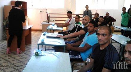 986 души тръгват училище затворите първолаците