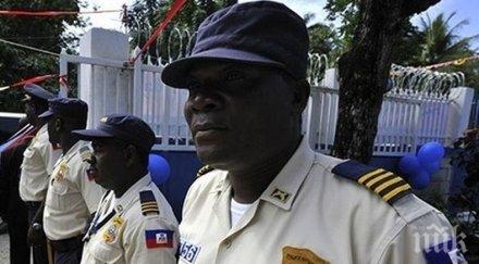 полицаи хаити излязоха протест причината