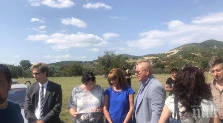 първо пик министър димитров провери склад пестициди монтанско снимки