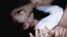 Брутално: Учител преби до смърт ученичка заради грешни отговори