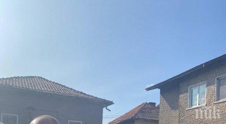 първо пик борисов посрещнат овации стотици велинградско теб сме бойко премиерът народът нужда говорители казват искат правим едно село дойдоха повече