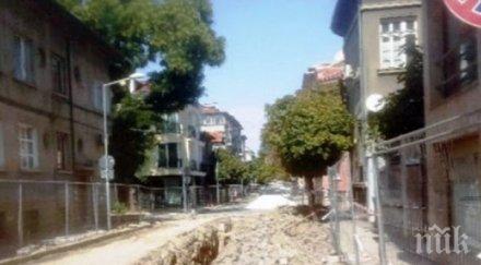 Пуснаха предсрочно движението по централна улица в Пловдив