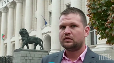 гръмнат две момчета таксиджия търси справедливост