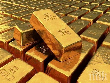 Поскъващият долар сваля цената на златото